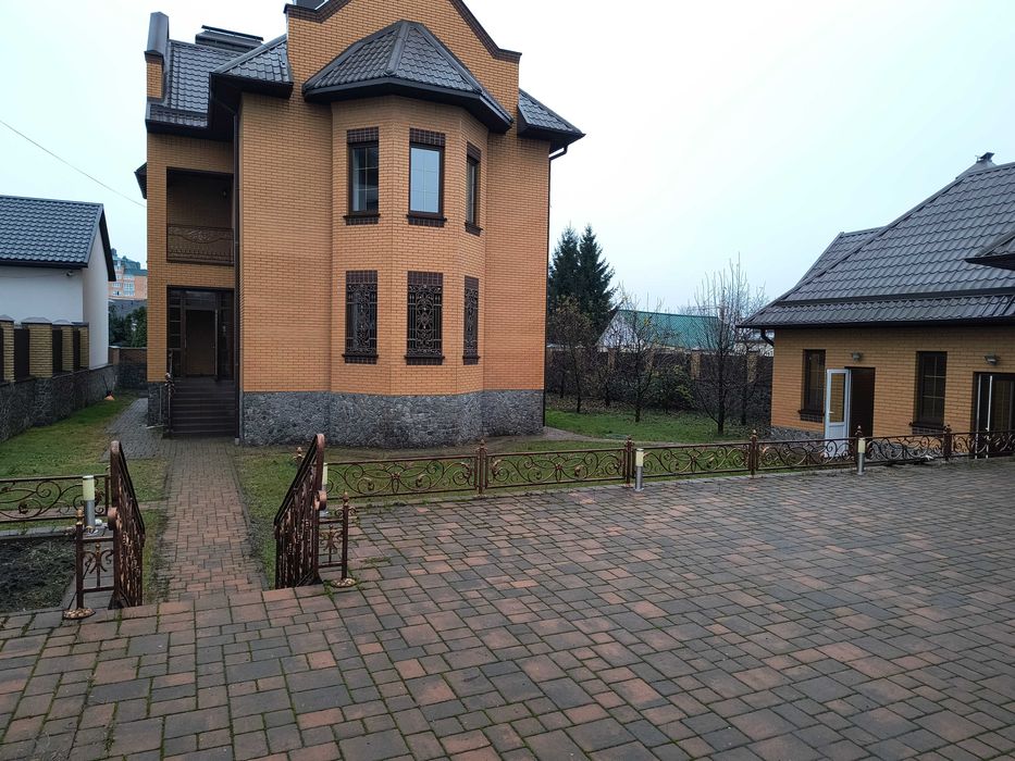 Продам  VIP-будинок для поціновувачів  якісної нерухомості.