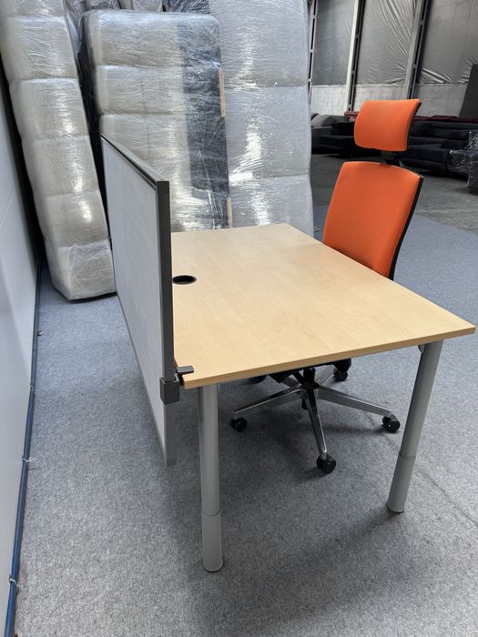 Komplet biurko przegroda kontenerek fotel .