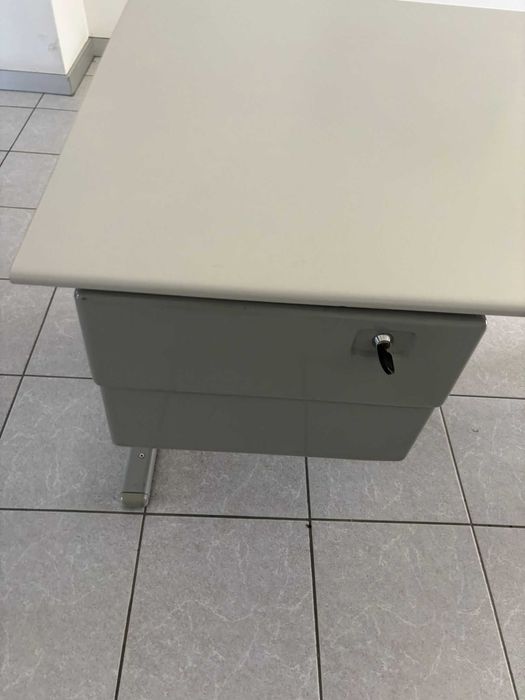 Lote de 22 Secretárias de Escritório