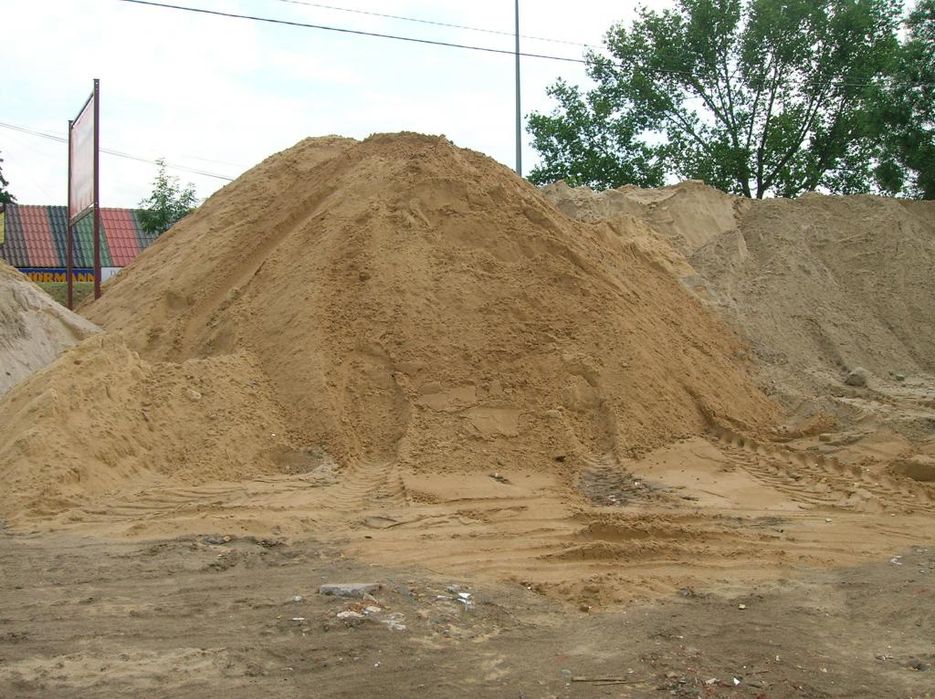 piasek ziemia gruz transport