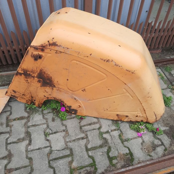 Ursus C-360 oryginalne błotniki tył i maska