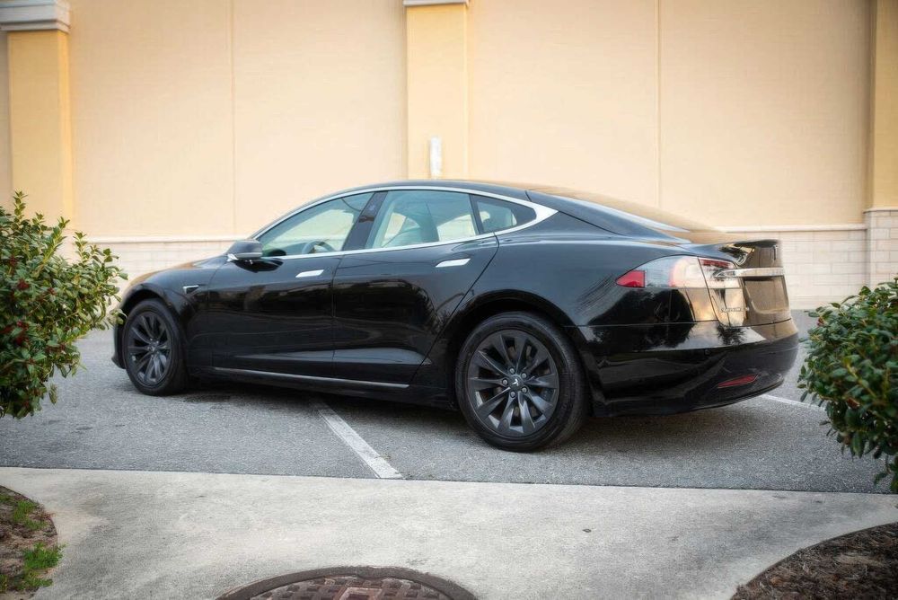 Tesla Model S 100D      2019