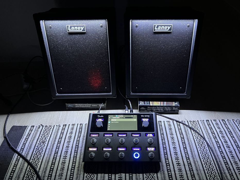 Laney LFR-110 – Colunas FRFR Ativas