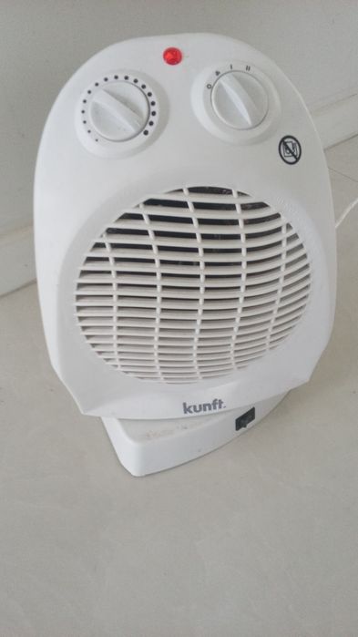 Termoventilador Kunft Rotativo.Como Novo 4 Fotos