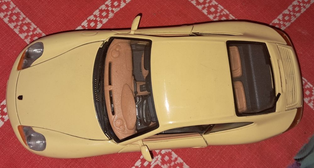 Porche  911 97 1:18