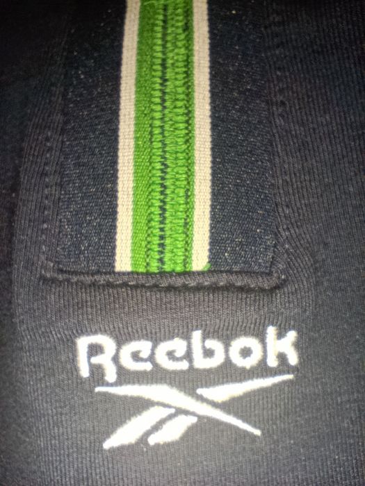 Reebok топ спортивний S
