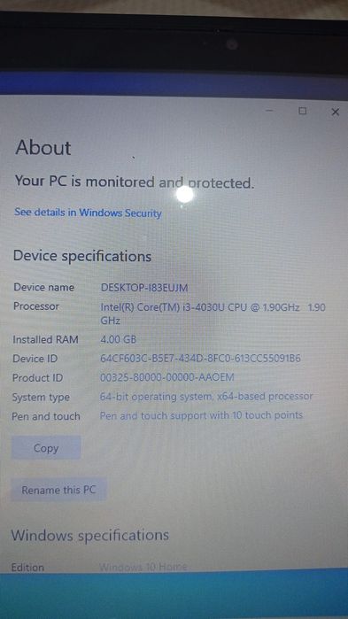 Hp i3-4030U laptop with charger,4 GB ram/128 GB SSD windows 10.