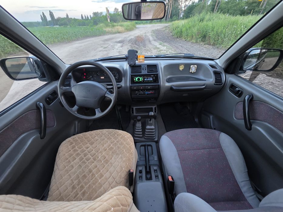 Nissan Terrano 2/2,7TD 4×4