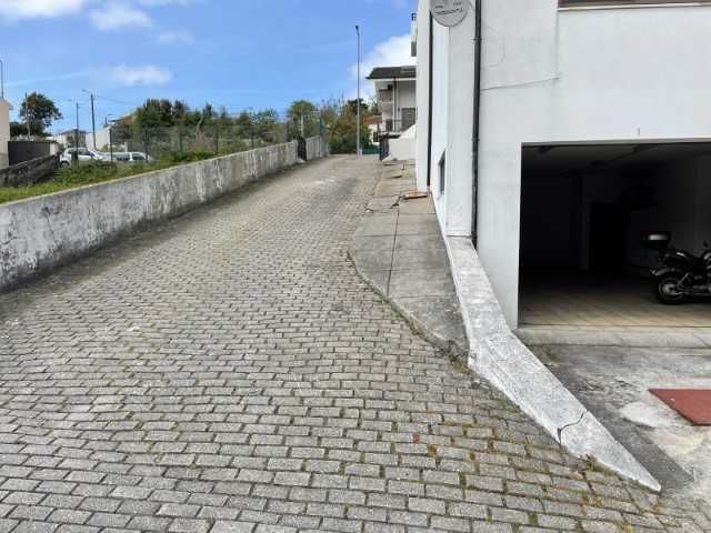 Garagem / Armazém