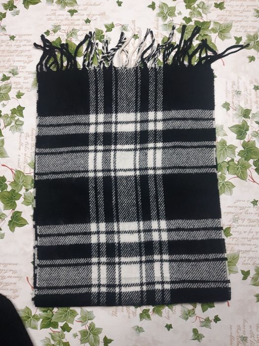 Conjunto novo Cachecol gorro e luvas