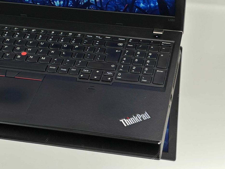 Laptop Lenovo ThinkPad L580 15,6 " Intel Core i5-8250U  8 GB 256 GB dysk SSD Windows 11 FHD