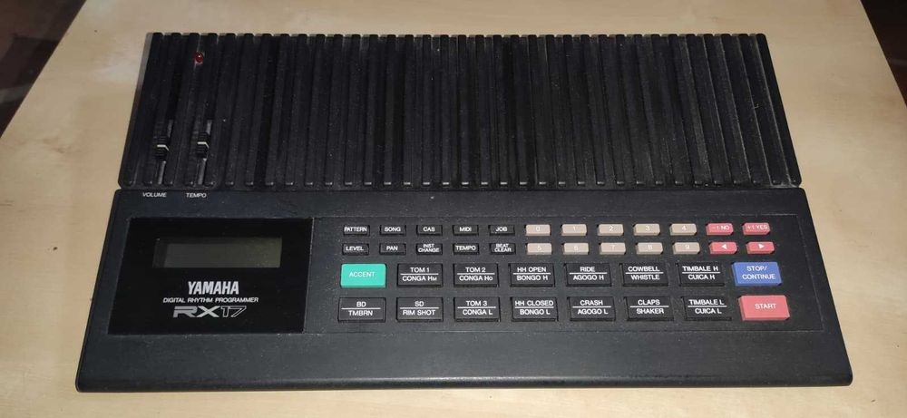 Yamaha RX-17 Drum Machine – Primeiro Dono, Excelente Estado