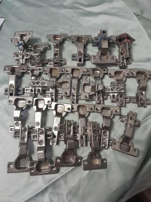 Dobradiças armários
