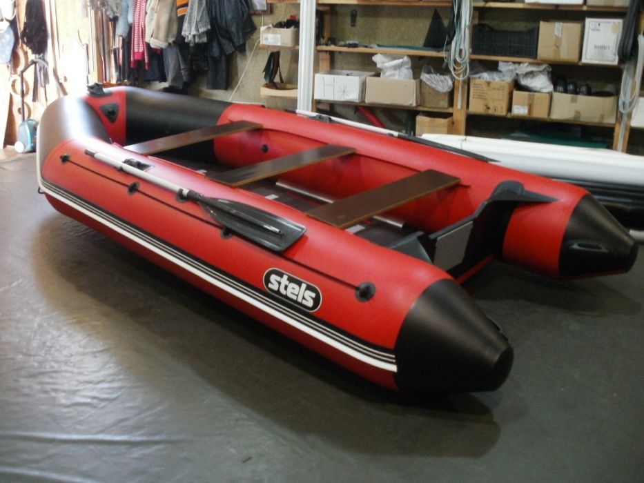 Лодка надувная моторная/гребная "Stels"