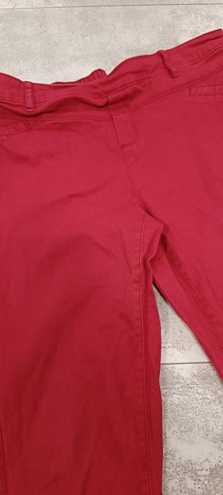 Czerwone spodnie materiałowe Jessica c&a ,rozmiar L/XL