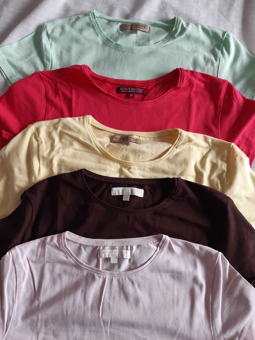 5 t-shirts da sacoor Brothers M