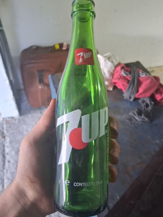 Garrafa 7UP verde 25cl pirogravada