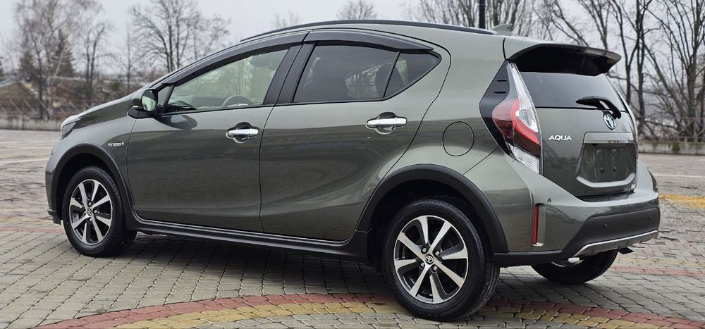 Продам Toyota agua