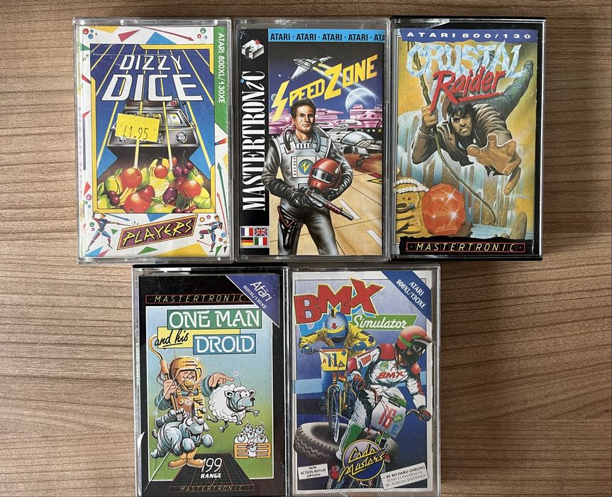 Zestaw oryginalnych kaset z grami na komputer Atari 65 XL/ XE/XEGS