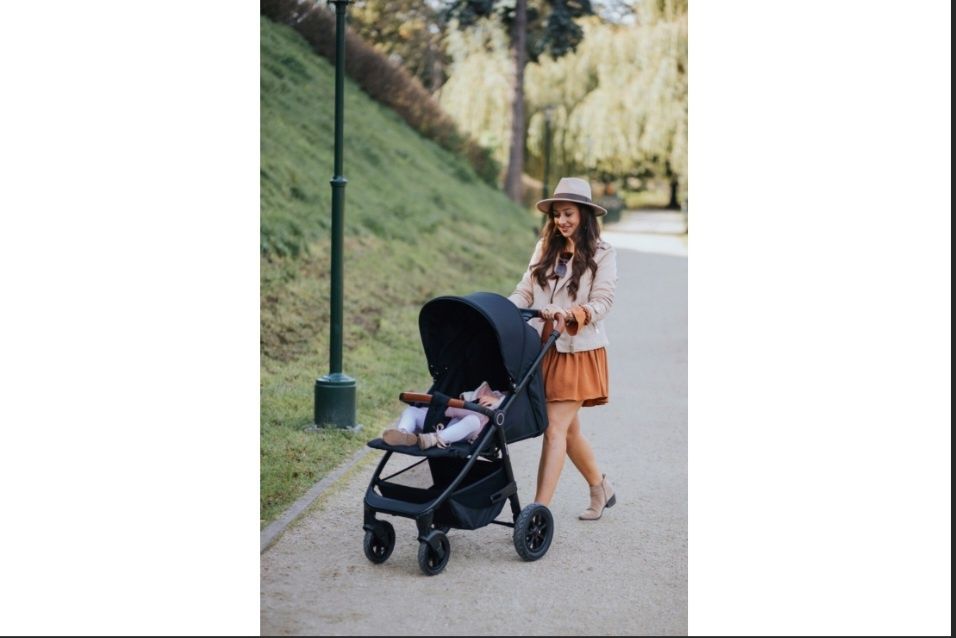 Wózek spacerowy idealny na zimę! 4baby Stinger Air do 22kg koła pompow