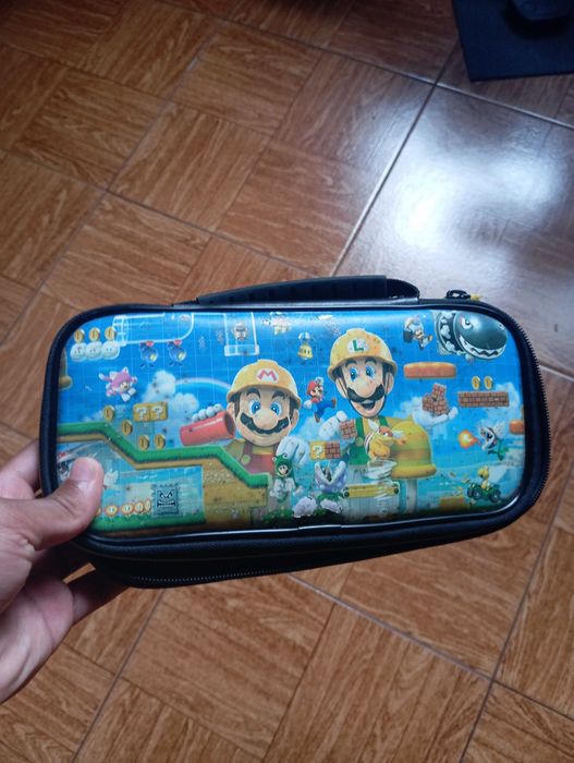 Nintendo switch já com comando e armazenamento
