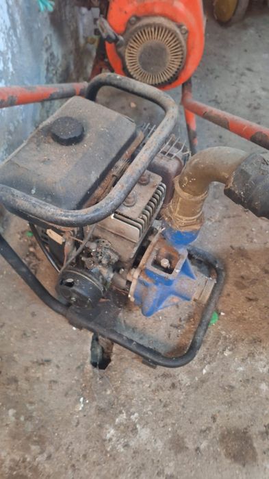 Motobomba a gasolina