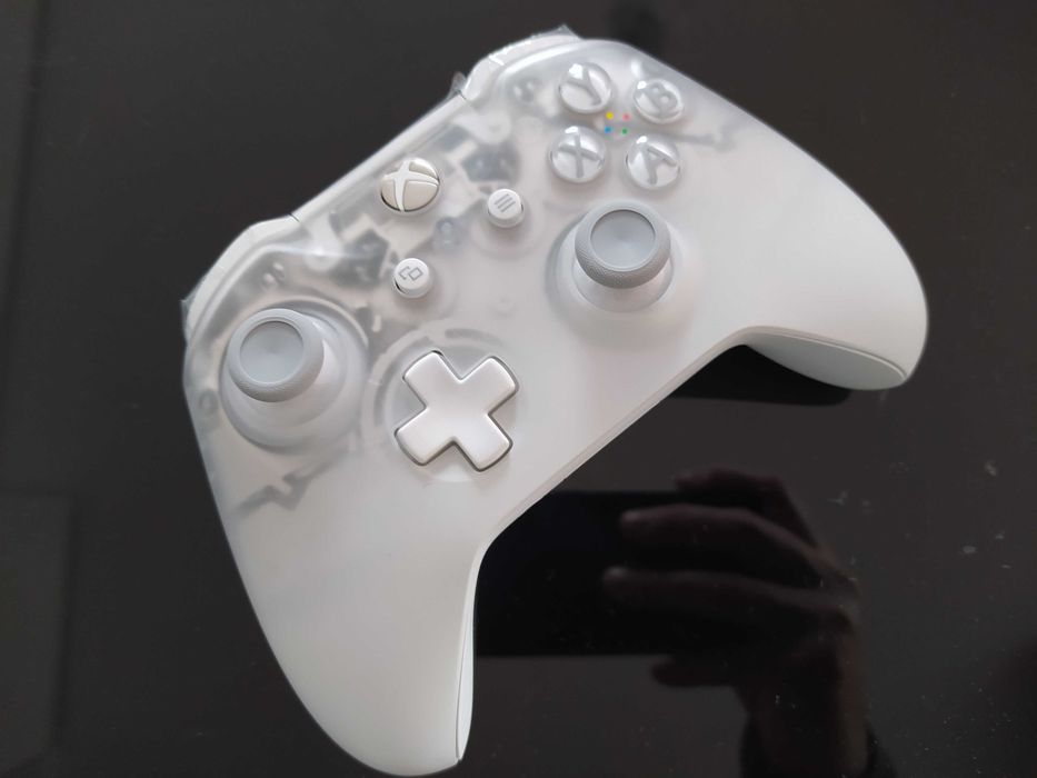 Pad od Xbox One X S Phantom White w pełni sprawny oryginał Nowy