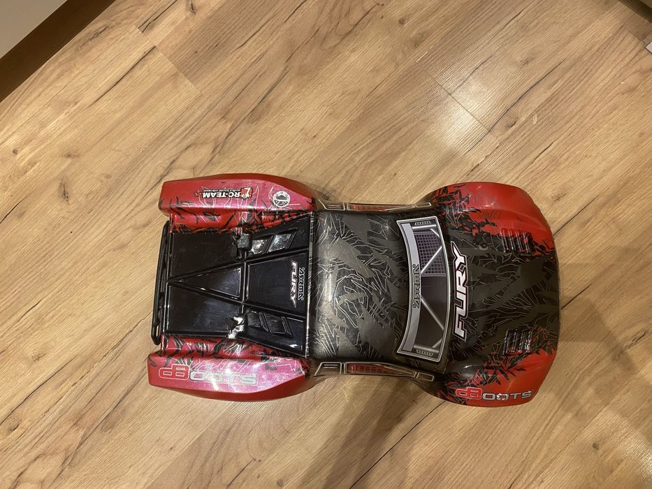 Arrma fury w bardzo dobrym stanie po tuningu