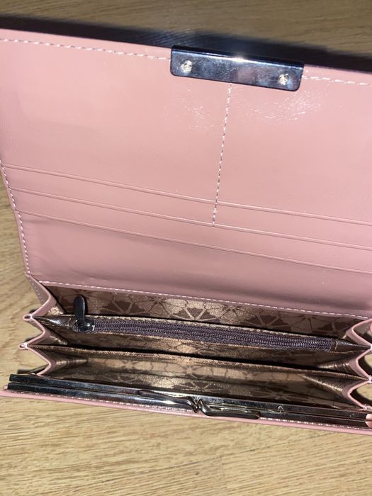 гаманець рожевий