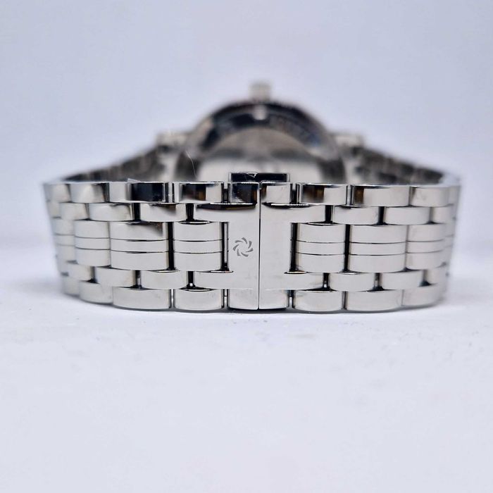 Carl F. Bucherer Adamavi 00.10318.08.93.21