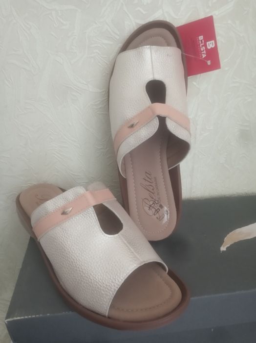 Босоножки, шлепанцы