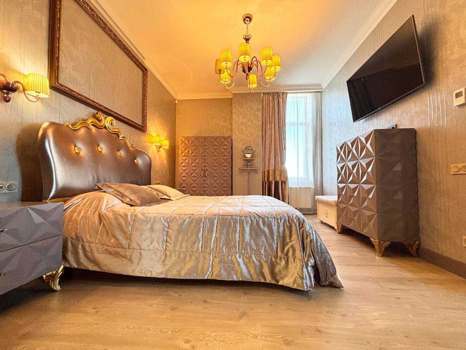 Три спальни! Генератор! ЖК Славия. Продам квартиру в Днепре. Срочно.