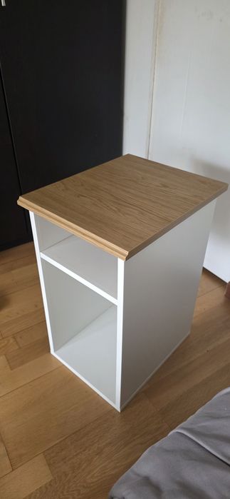 SKRUVBY mesinha de cabeceira branca
Side table, white,