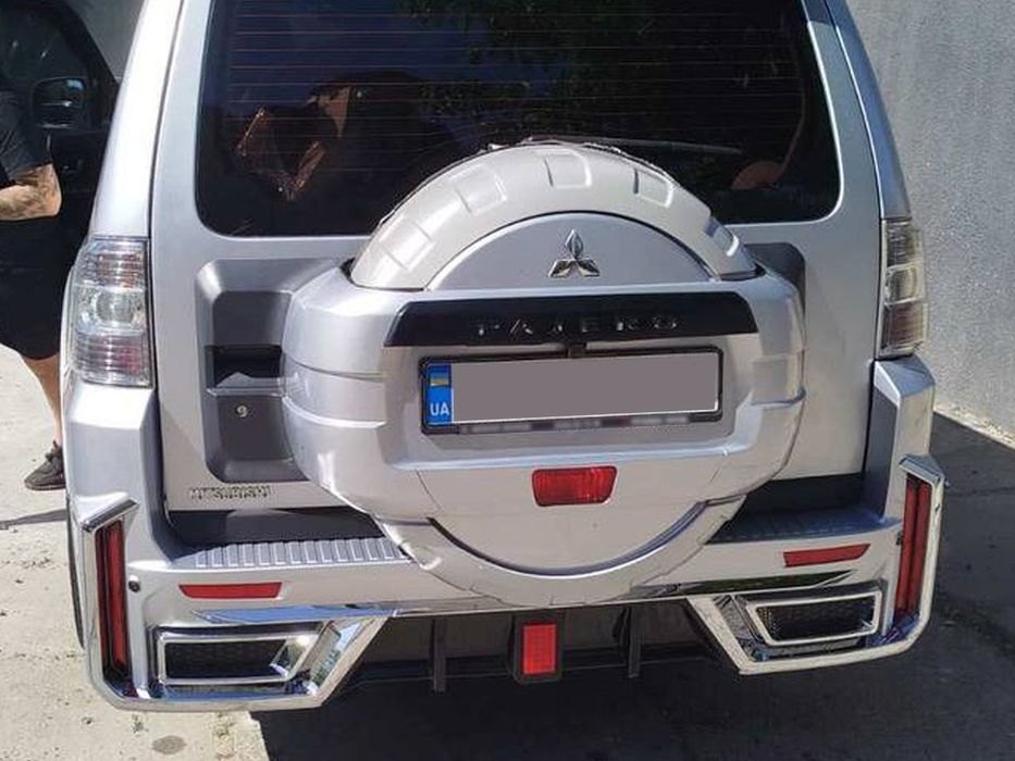 Mitsubishi Pajero Wagon IV Комплект обвісів Black Hawk