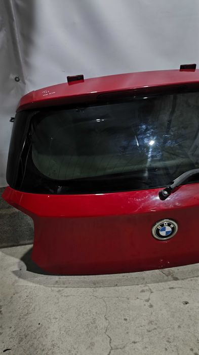 Porta Mala BMW Serie 1 (F20/F21) Vermelho