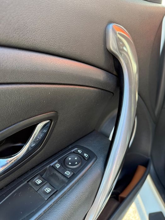 Renault Mégane III Coupé GT Line 1.5 dCi 110 cv – 2012 foto 5