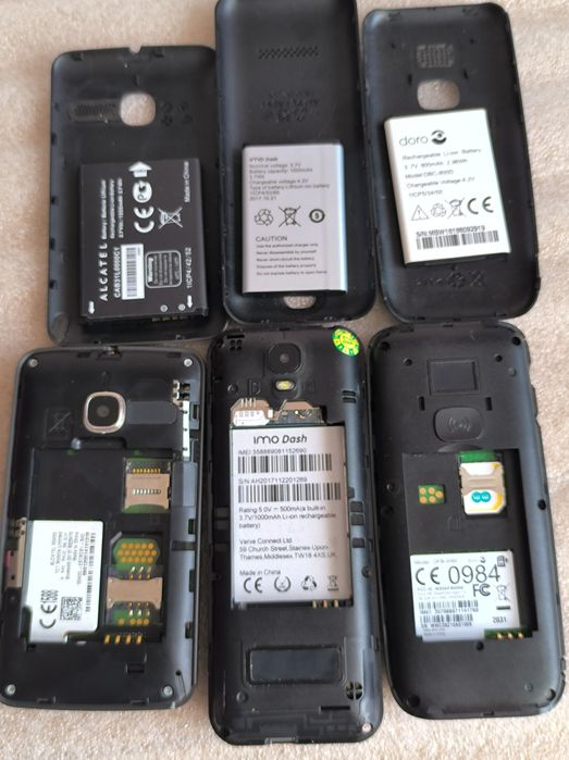 Смартфон Motorola C + мобільні телефони