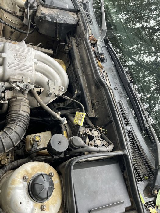 Продам BMW e34 m20b25 2.5L