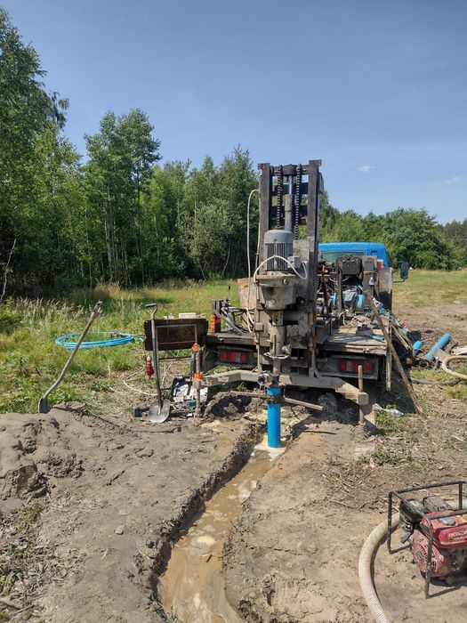 Studnie głębinowe wiercone , odwierty pod pompy ciepla