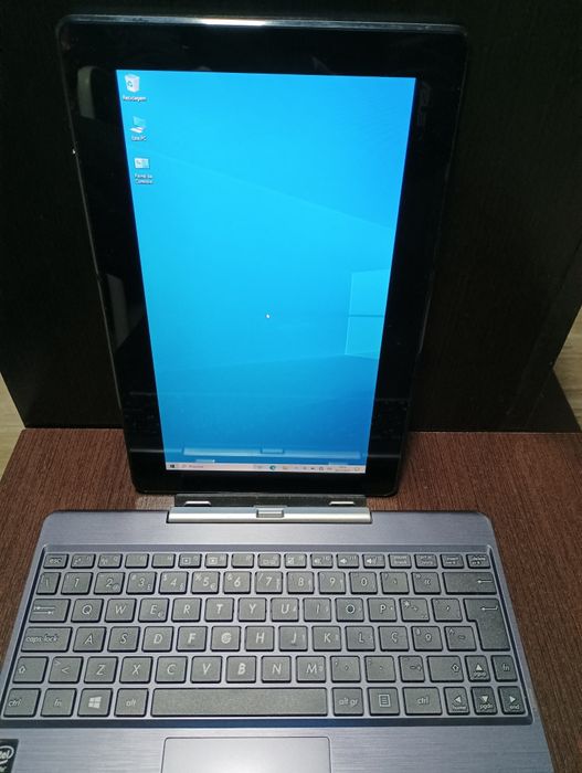 Tablet híbrido ASUS Transformer Book