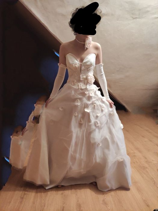 Вінтажне весільне плаття ( спідниця, корсет), рукавички, аксесуари