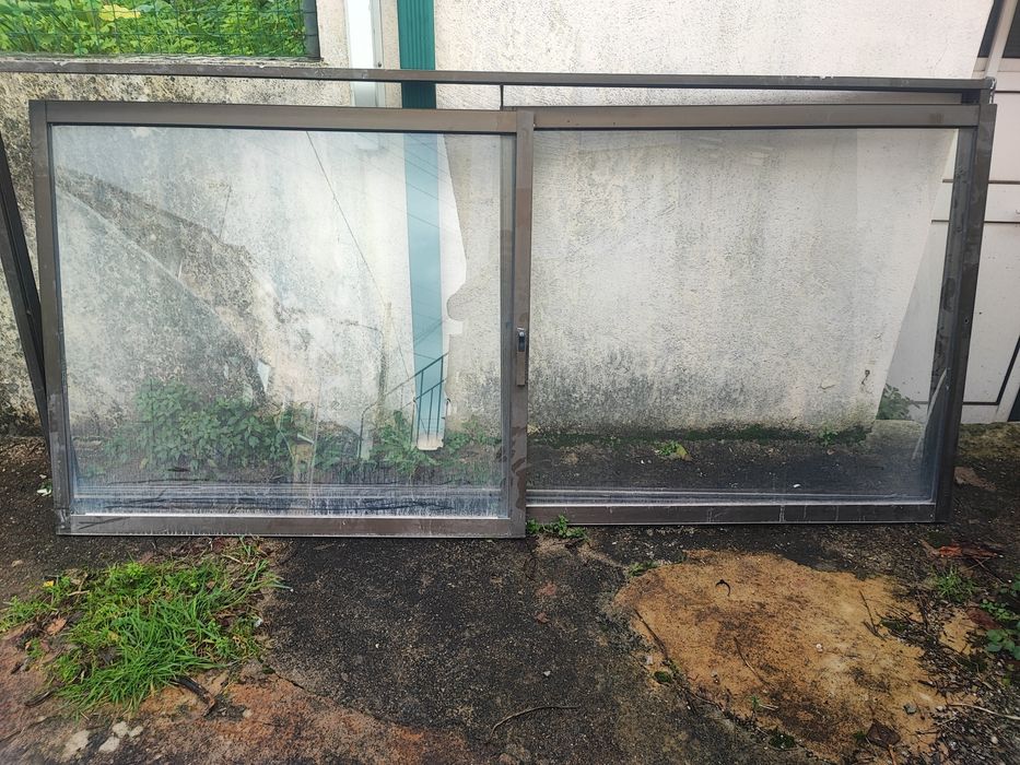 Janelas Alumínio Castanhas