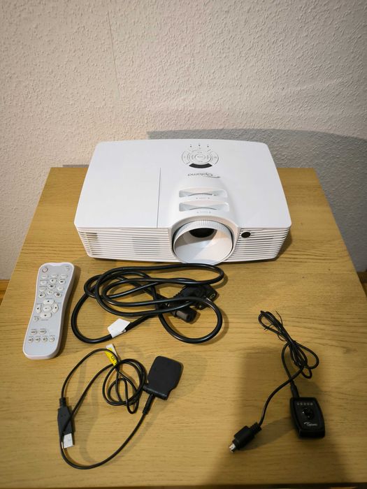 Projektor Optoma HD26 DLP - Idealny do Domowego Kina