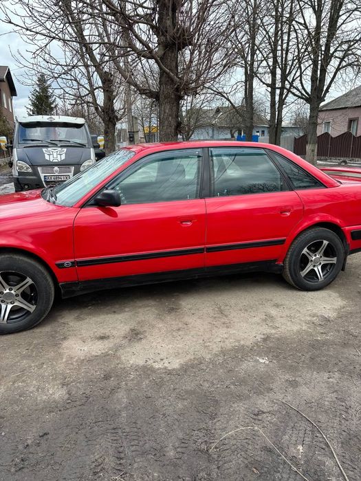 Продам гарну ауді100