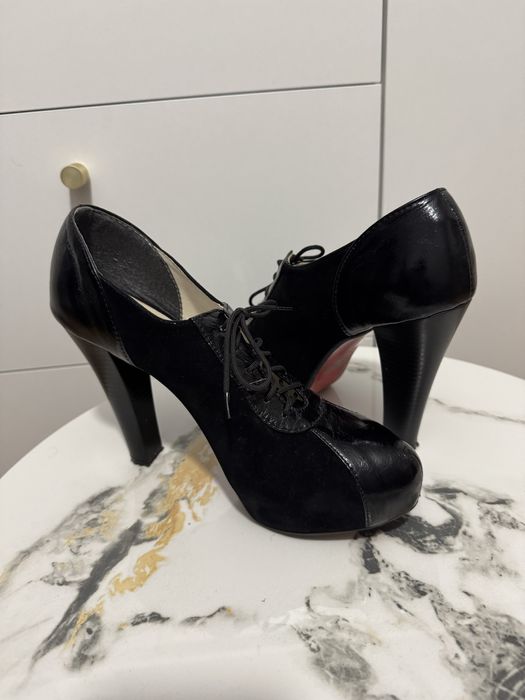 Buty damskie na obcasie, czarne