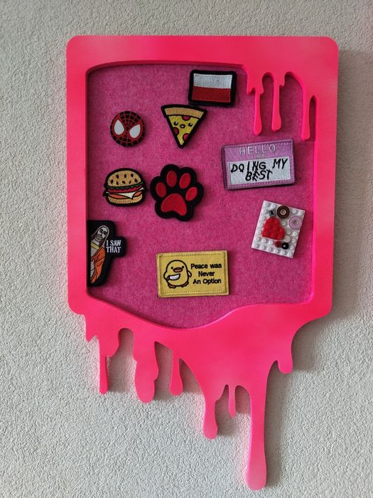 Ręcznie robiona tablica na PINY i RZEPY – Drip Pink – Handmade!
