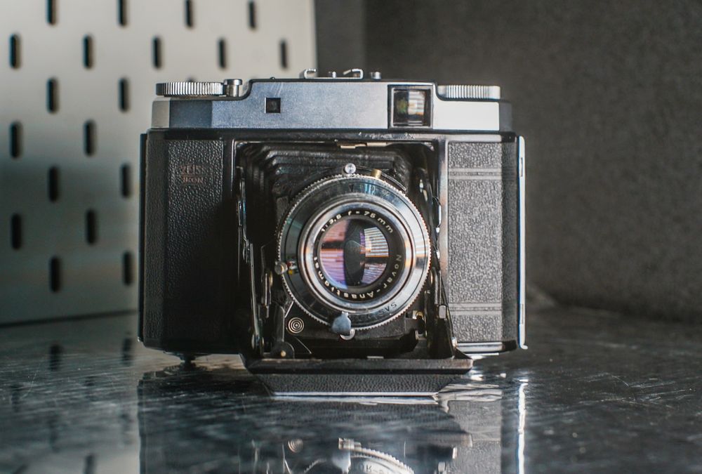 Aparat średni format 6x6 Zeiss super ikonta dalmierz 
: 
Super Ikonta III 531/16
