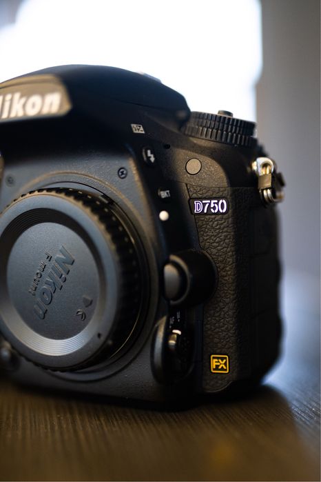 Nikon D750 з WIFI + батарейний блок