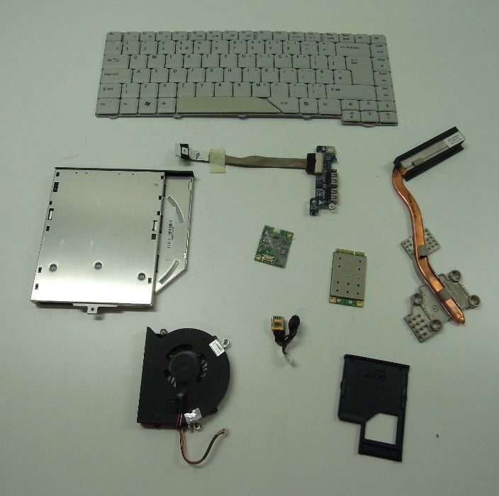 Acer laptop parts for various models: 3200, 7000, 6920, 7520,64738832419970122