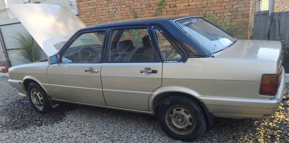 Продам Ауді80 1.6 бензин